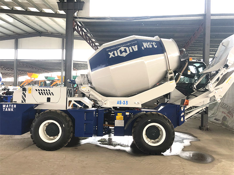 self loading mixer for sale