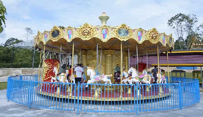 Grand carousel ride work